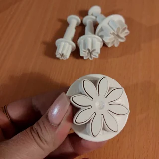 کاتر شیرینی پزی طرح گل مینا مجموعه 4 عددی 102069100